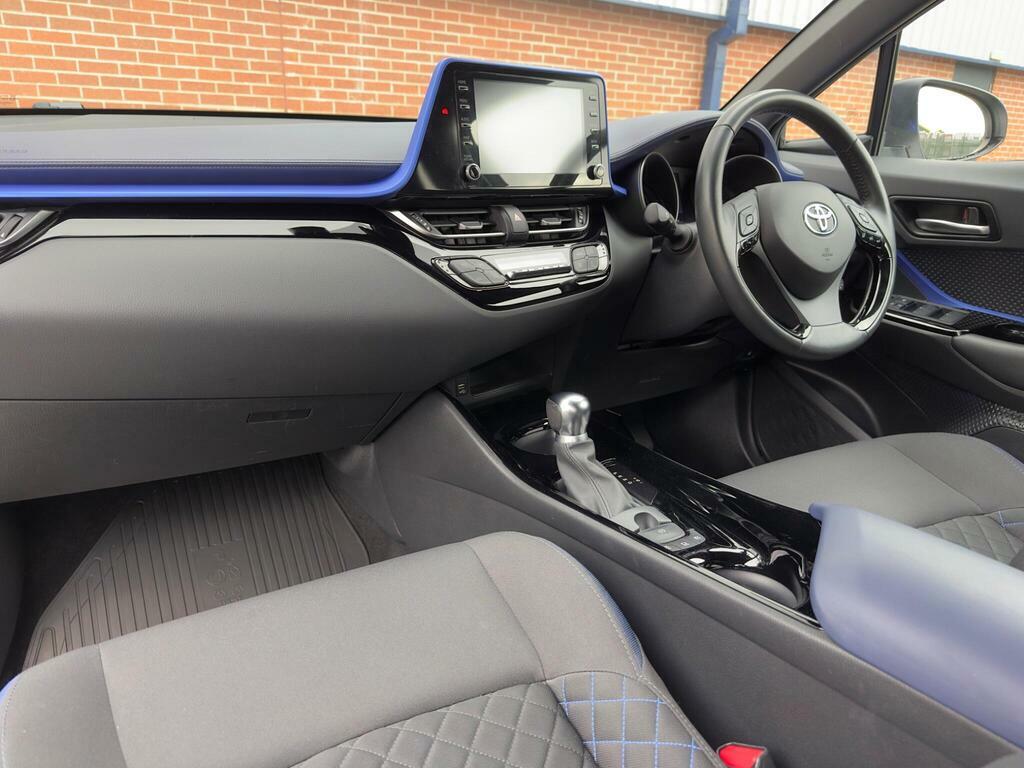 Toyota C-Hr 2.0 Vvt-h Dynamic Cvt Euro 6 S S  #5