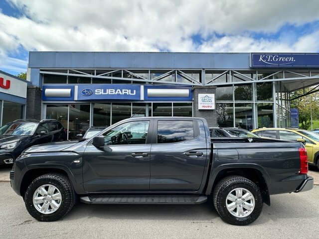 Mitsubishi L200 Titan 2.4L 201 Bhp Grey #2