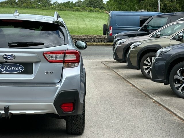 Subaru XV White #35