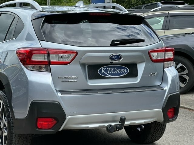 Subaru XV White #33