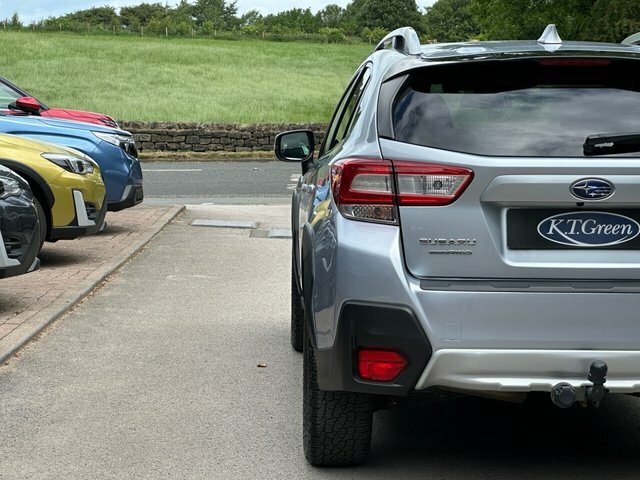 Subaru XV White #34