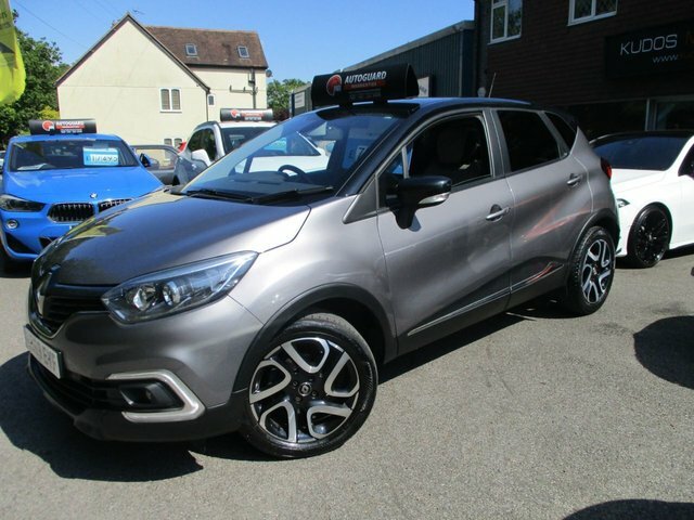 Renault Captur 2019 1.3 Tce Energy Iconic Suv E LS69EYF Grey #2