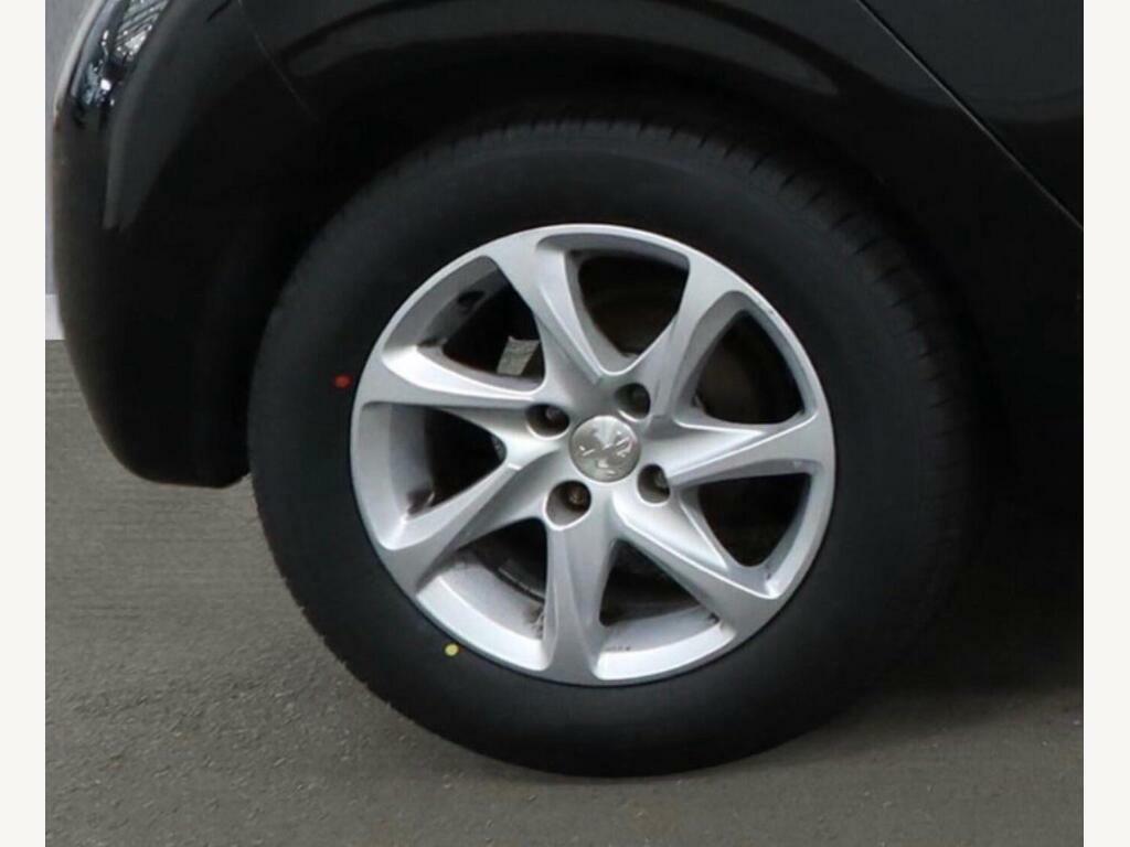 Peugeot 208 1.2 Puretech Active Euro 6 KV17DVA Black #6
