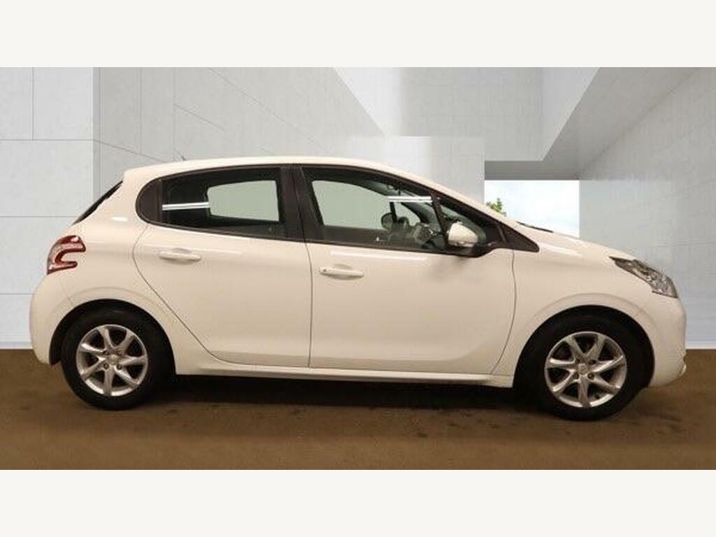 Peugeot 208 1.2 Vti Puretech Active Euro 6 AP64OAG White #5
