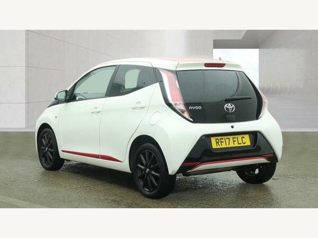 Toyota Aygo 1.0 Vvt-i X-press Euro 6 RF17FLC White #3