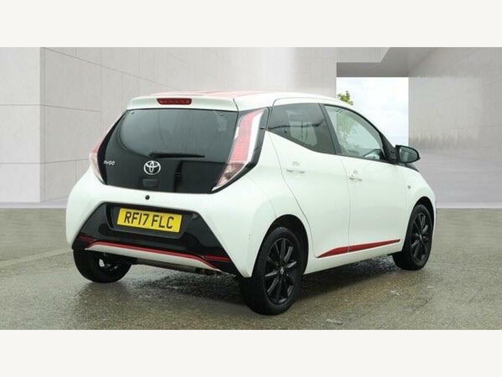 Toyota Aygo 1.0 Vvt-i X-press Euro 6 RF17FLC White #4