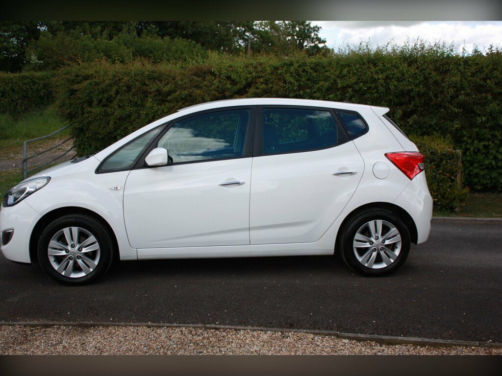 Hyundai Ix20 1.4 Active Hatchback Euro 5 Ss SL13ZFY White #2