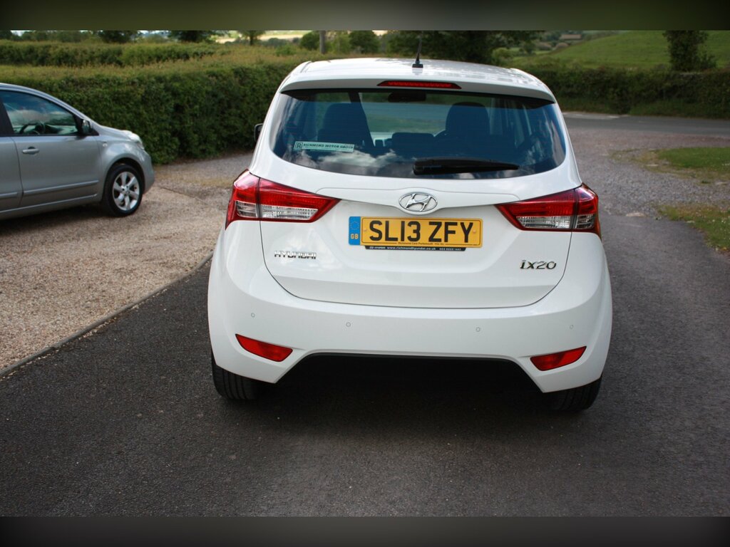 Hyundai Ix20 1.4 Active Hatchback Euro 5 Ss SL13ZFY White #4
