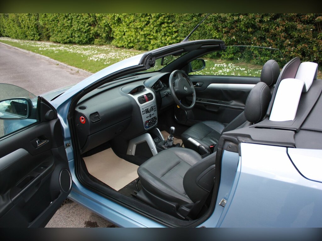 Vauxhall Tigra Sport Black #10