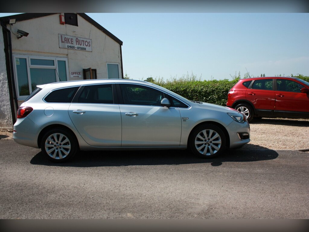 Vauxhall Astra 1.6 16V Se Sports Tourer Euro 5 OV13KSJ Silver #4