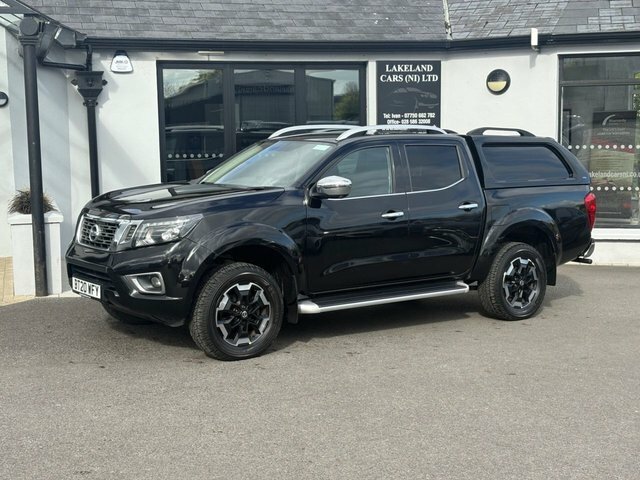 Nissan Navara 2.3 Dci Tekna Pickup Double Cab 4W BT20WFY Black #2