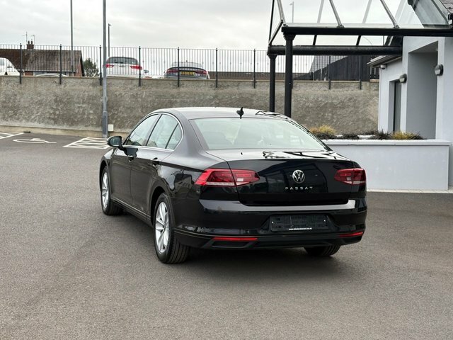 Volkswagen Passat 2.0 Tdi Evo Se Nav Saloon Dsg Euro 6 S GL70ZNN Black #6
