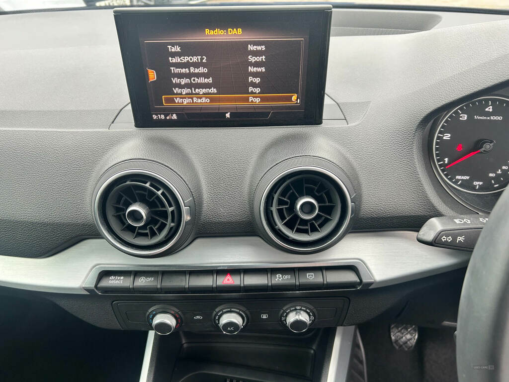 Audi Q2 30 Tdi Sport Blue #6