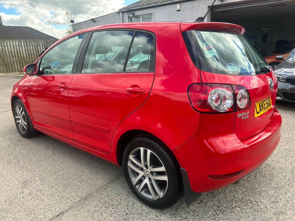 Volkswagen Golf Plus 1.6 Tdi 105 Bluemotion Tech Se Red