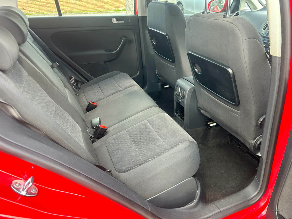 Volkswagen Golf Plus 1.6 Tdi 105 Bluemotion Tech Se Red #6
