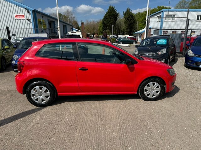 Volkswagen Polo 1.2 S Hatchback Euro 5 60 Ps Red #3