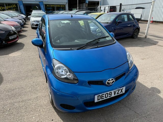 Toyota Aygo 1.0 Vvt-i Blue Hatchback Euro 4 Blue