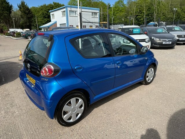 Toyota Aygo 1.0 Vvt-i Blue Hatchback Euro 4 Blue #4