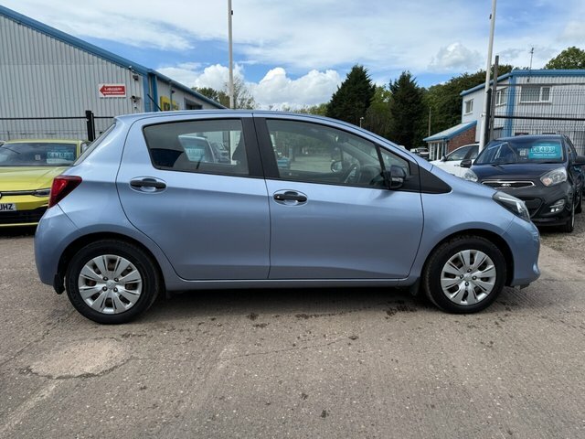 Toyota Yaris 1.0 Vvt-i Active Hatchback Euro FP16WRE Blue #2