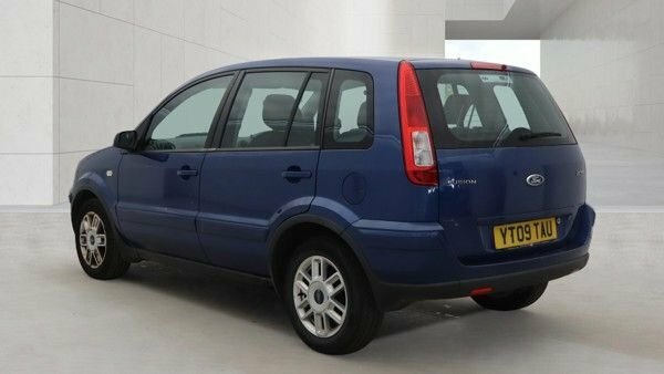 Ford Fusion 1.4 Zetec Climate Hatchback 154 Blue #3