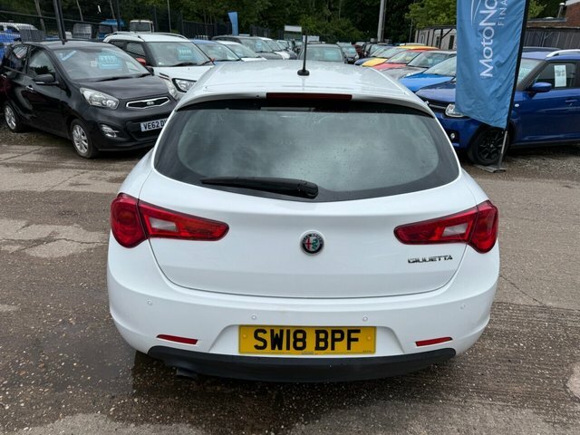 Alfa Romeo Giulietta 1.4 Tb Giulietta Hatchback Euro SW18BPF White #4