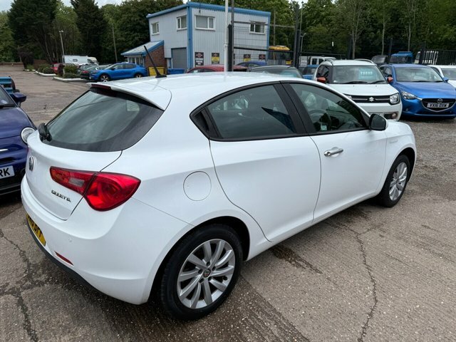 Alfa Romeo Giulietta 1.4 Tb Giulietta Hatchback Euro SW18BPF White #3