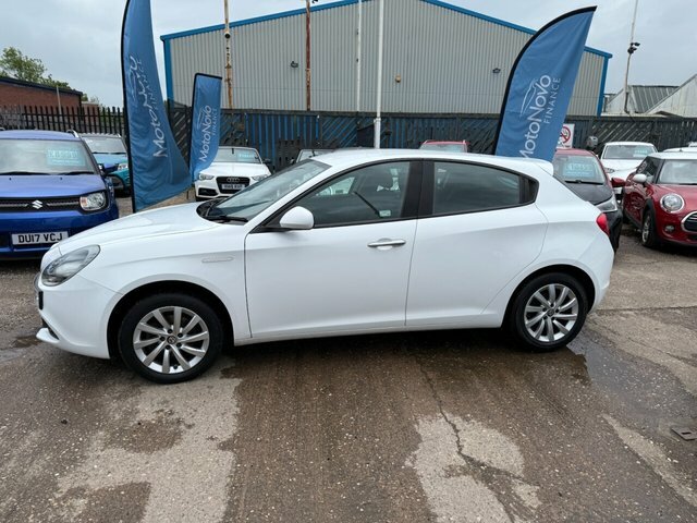 Alfa Romeo Giulietta 1.4 Tb Giulietta Hatchback Euro SW18BPF White #6
