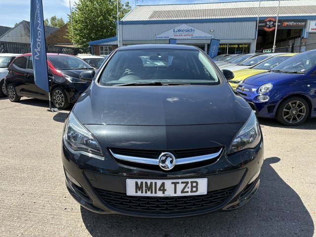 Vauxhall Astra 1.4 16V Excite Hatchback Euro 5 MM14TZB Black #2