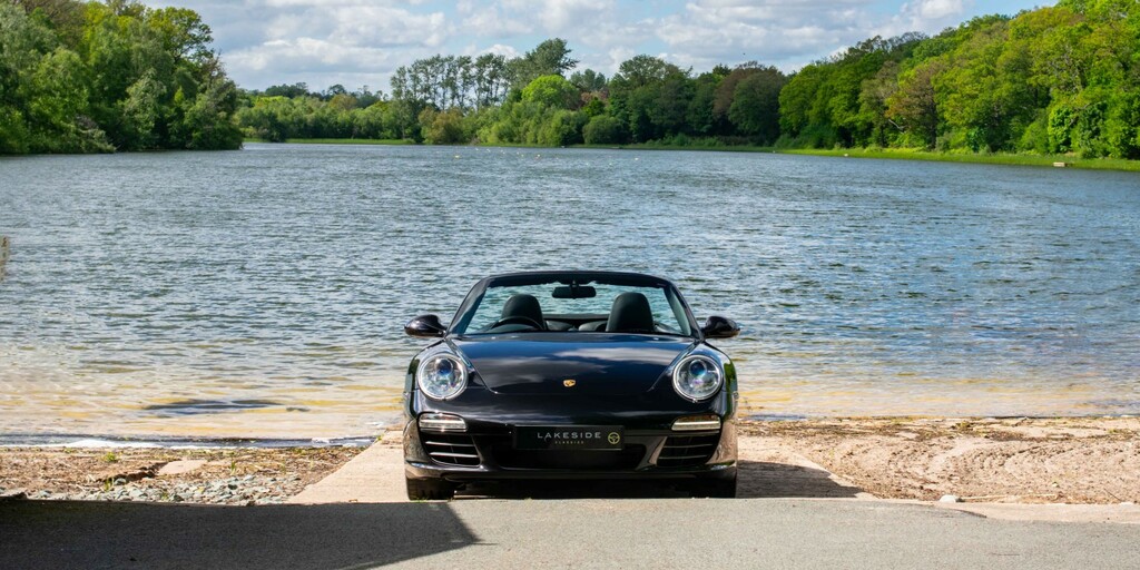 Porsche 911 3.8 997 Carrera 4S Black