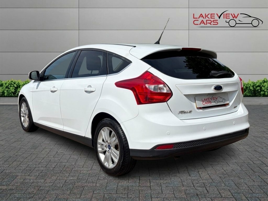 Ford Focus 1L Titanium Navigator White #5