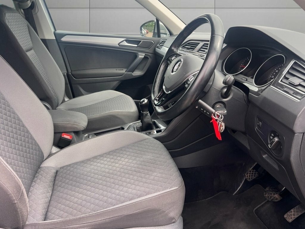 Volkswagen Tiguan 2L Se Navigation Silver #3