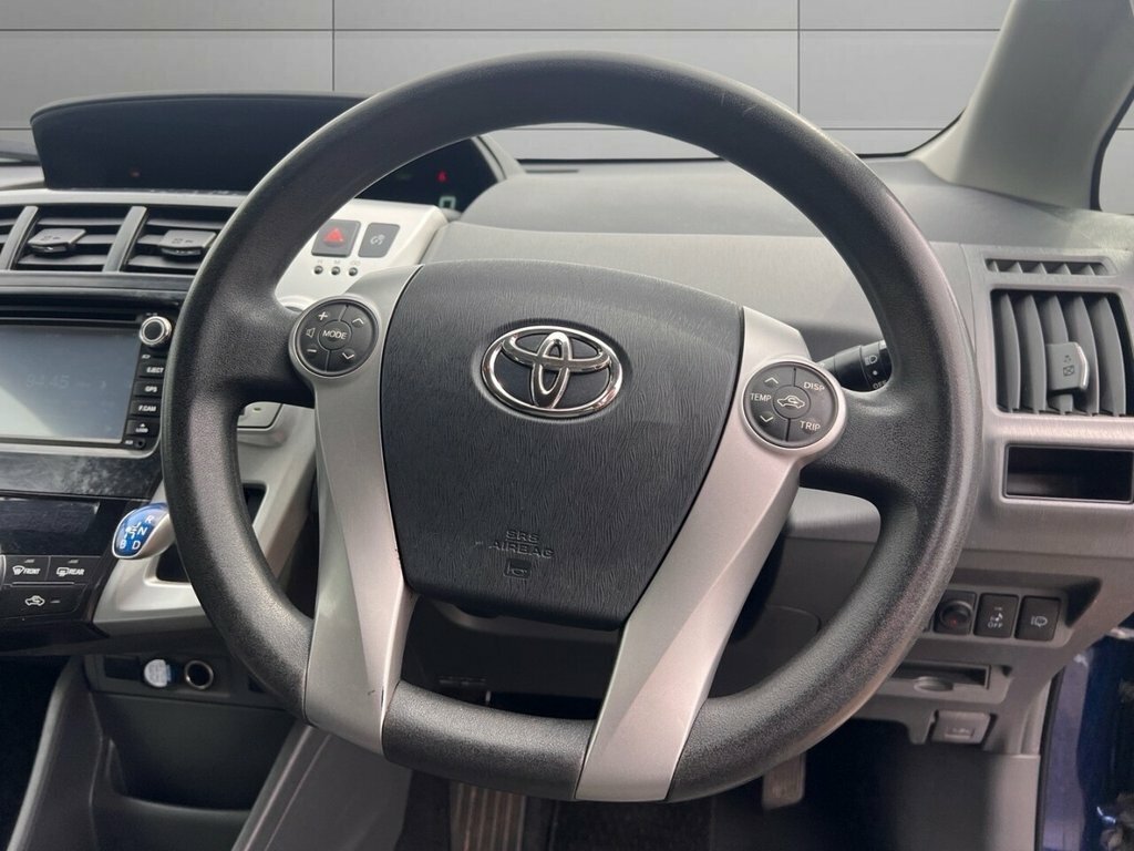 Toyota Prius+ Mpv 7 Seats Modelesta Body Android 2011 White #15