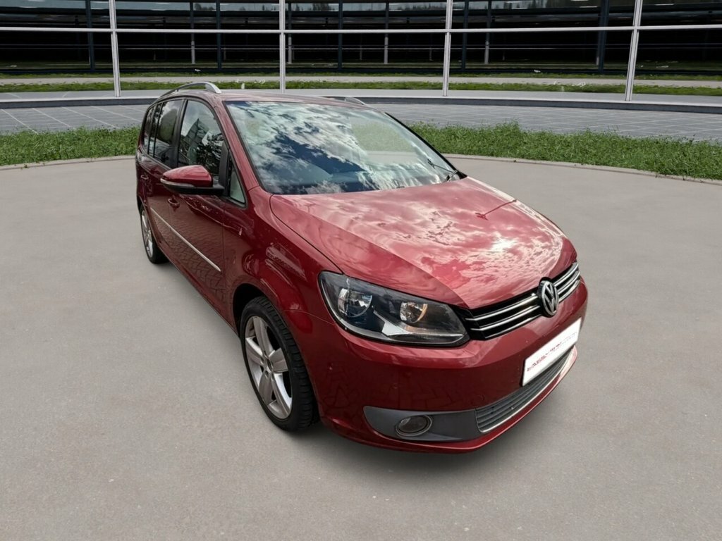 Volkswagen Touran 2L Sport Red