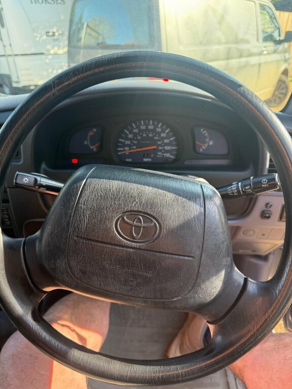 Toyota HILUX 250 Single Cab 4Wd Red #8