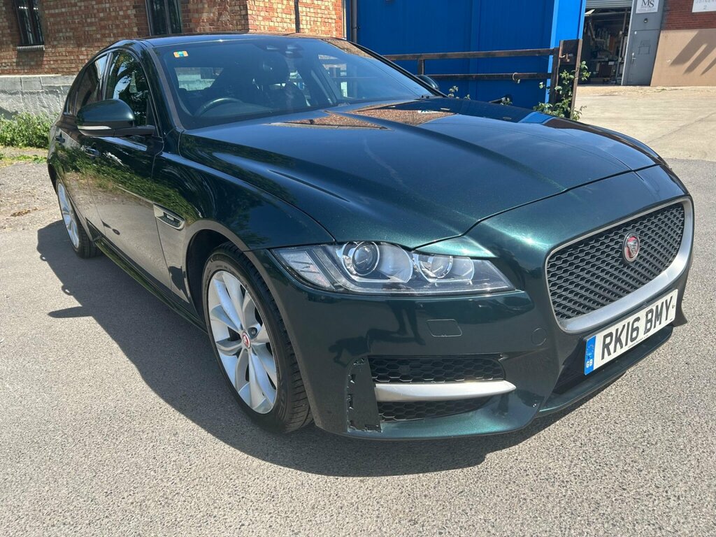 Jaguar XF 2.0D R-sport Euro 6 Ss Green