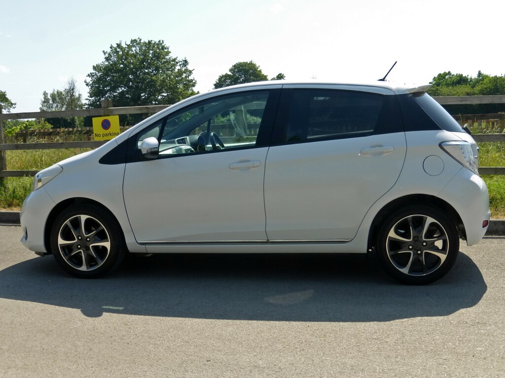Toyota Yaris Petrol LT64XNW #4