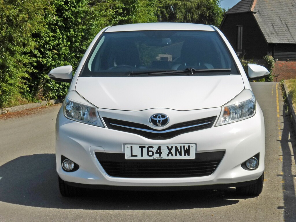 Toyota Yaris Petrol LT64XNW #2