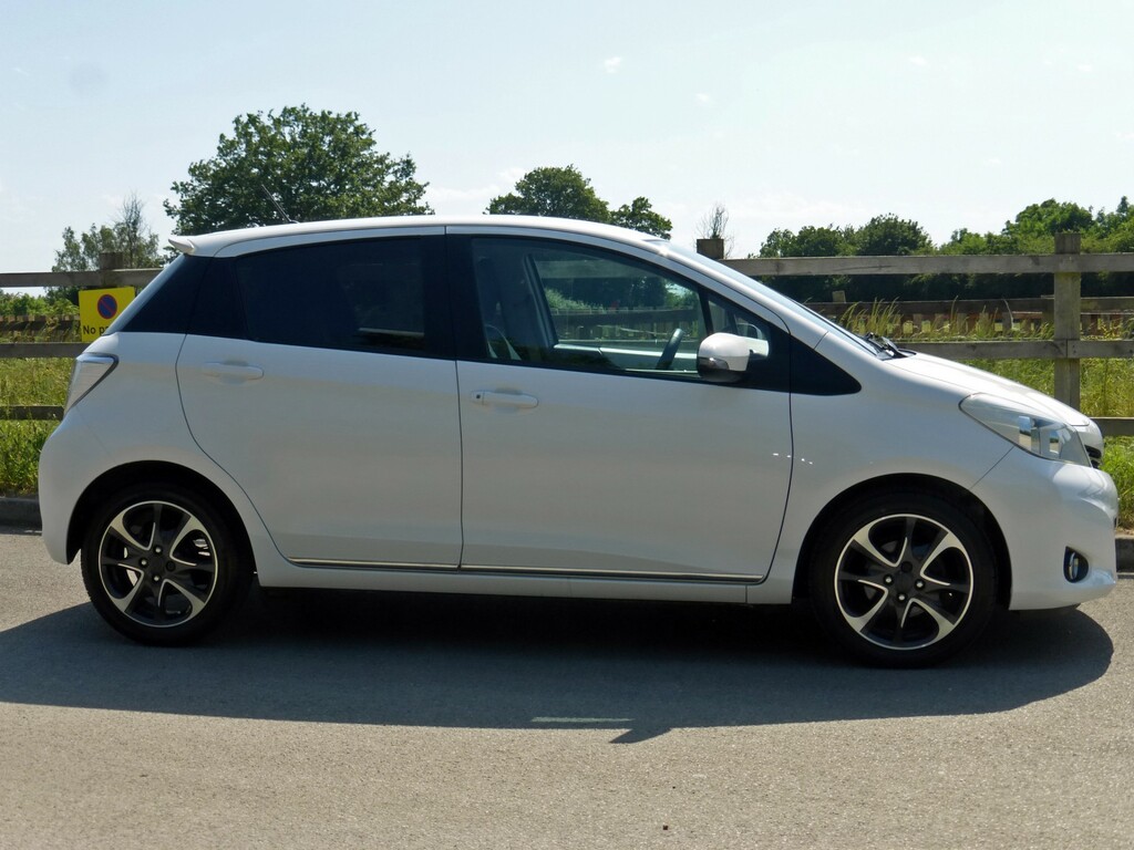 Toyota Yaris Petrol LT64XNW #5