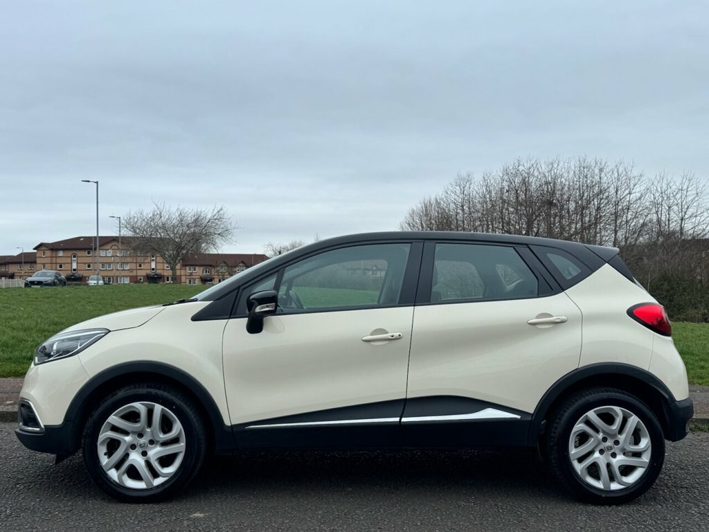 Renault Captur 1.5L Dynamique Nav SV67XUO White #2