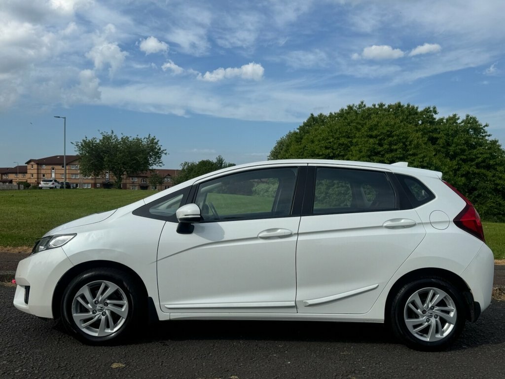 Honda Jazz 1.3L Se LV65FVT White #2