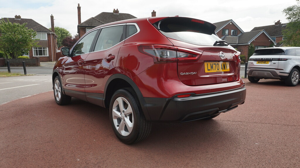 Nissan Qashqai 1.3 Dig-t Acenta Premium Dct Red #5