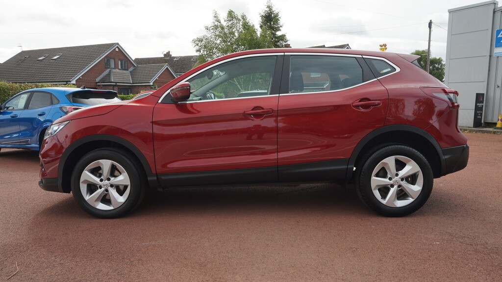 Nissan Qashqai 1.3 Dig-t Acenta Premium Dct Red #4