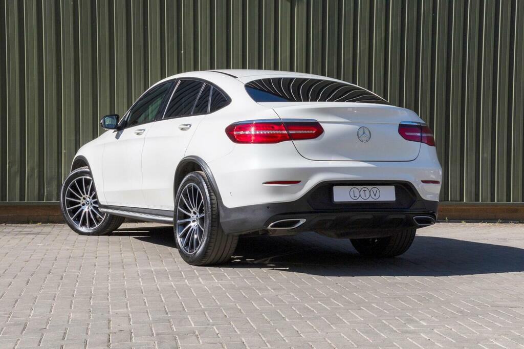 Mercedes-Benz GLC Class 2.1 Glc220d Amg Line Premium Plus Coupe G-tronic FY18NHK White #5