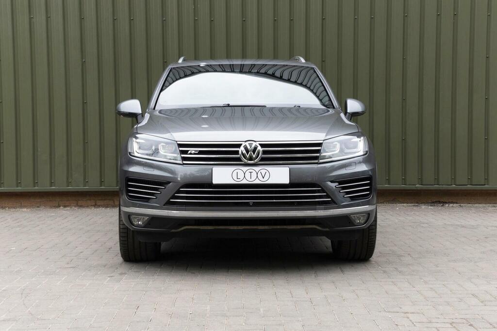 Volkswagen Touareg 3.0 Tdi V6 Bluemotion Tech R-line Plus Tiptronic 4 MK17HDU Grey #2
