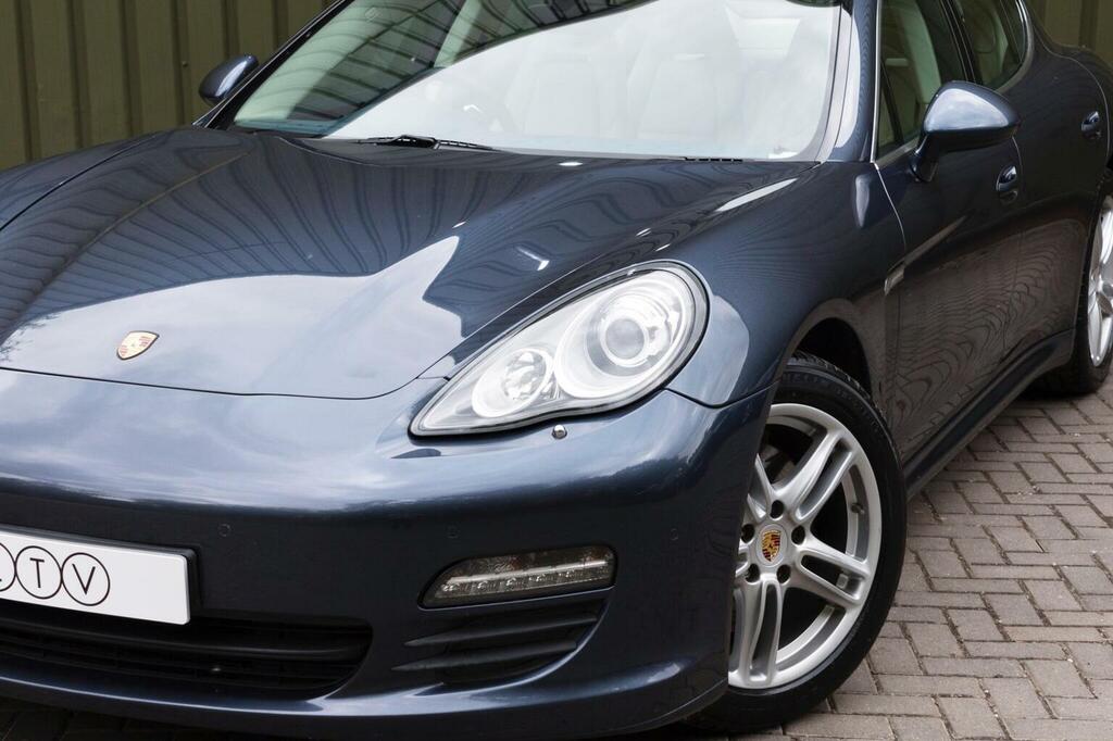 Porsche Panamera 4S Pdk Black #64