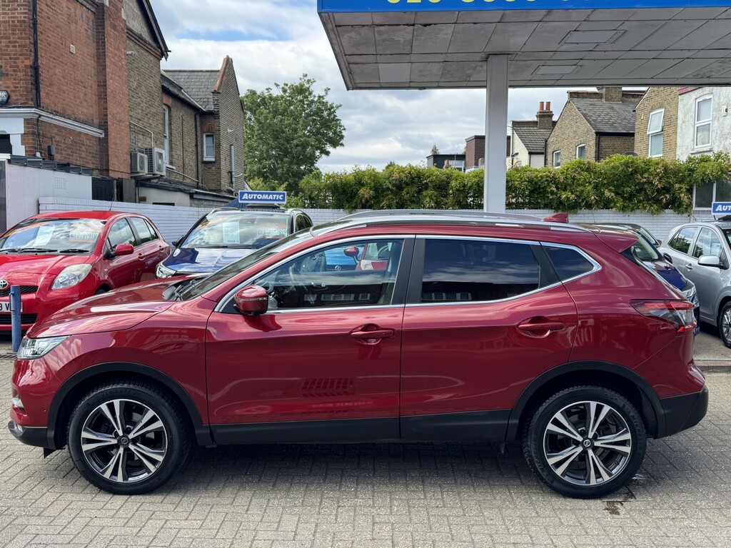 Nissan Qashqai 1.3 Dig-t N-connecta BG19UMK Red #5