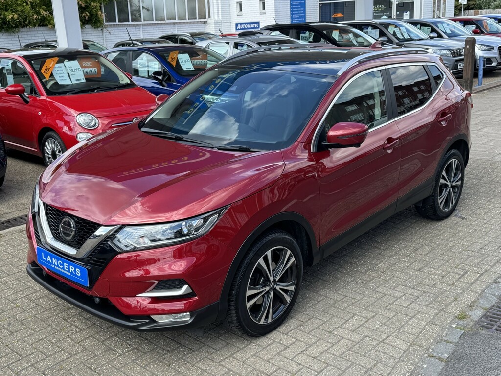 Nissan Qashqai 1.3 Dig-t N-connecta BG19UMK Red #4