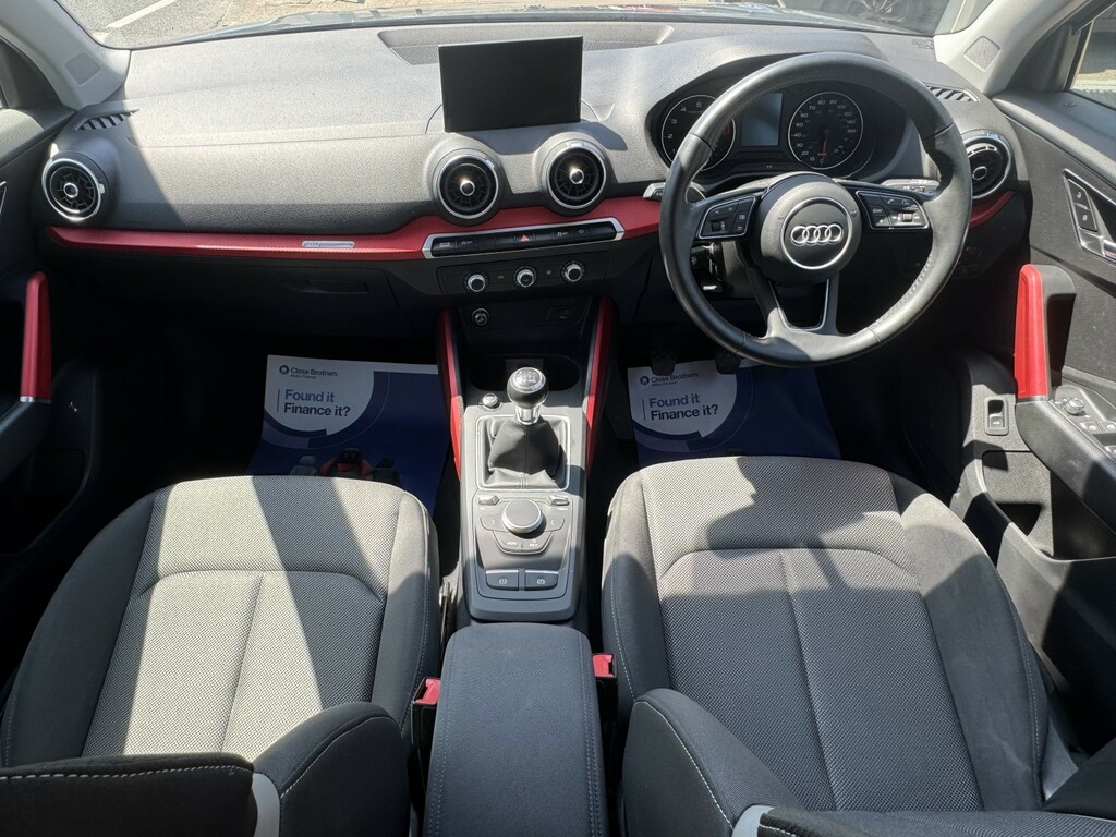Audi Q2 1.5 Tfsi Cod 35 Sport KM20YBZ Grey #2