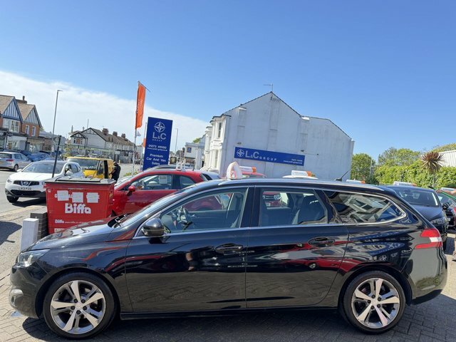 Peugeot 308 SW 1.6 Hdi Allure Estate 20 A Year Road Tax Black #6