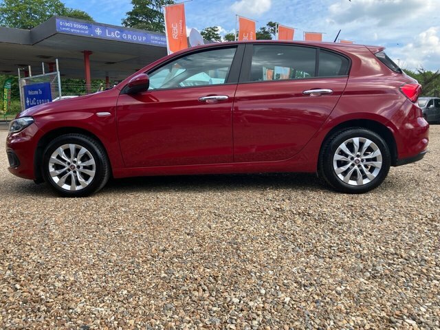Fiat Tipo 1.4 Mpi Easy Plus Red #6